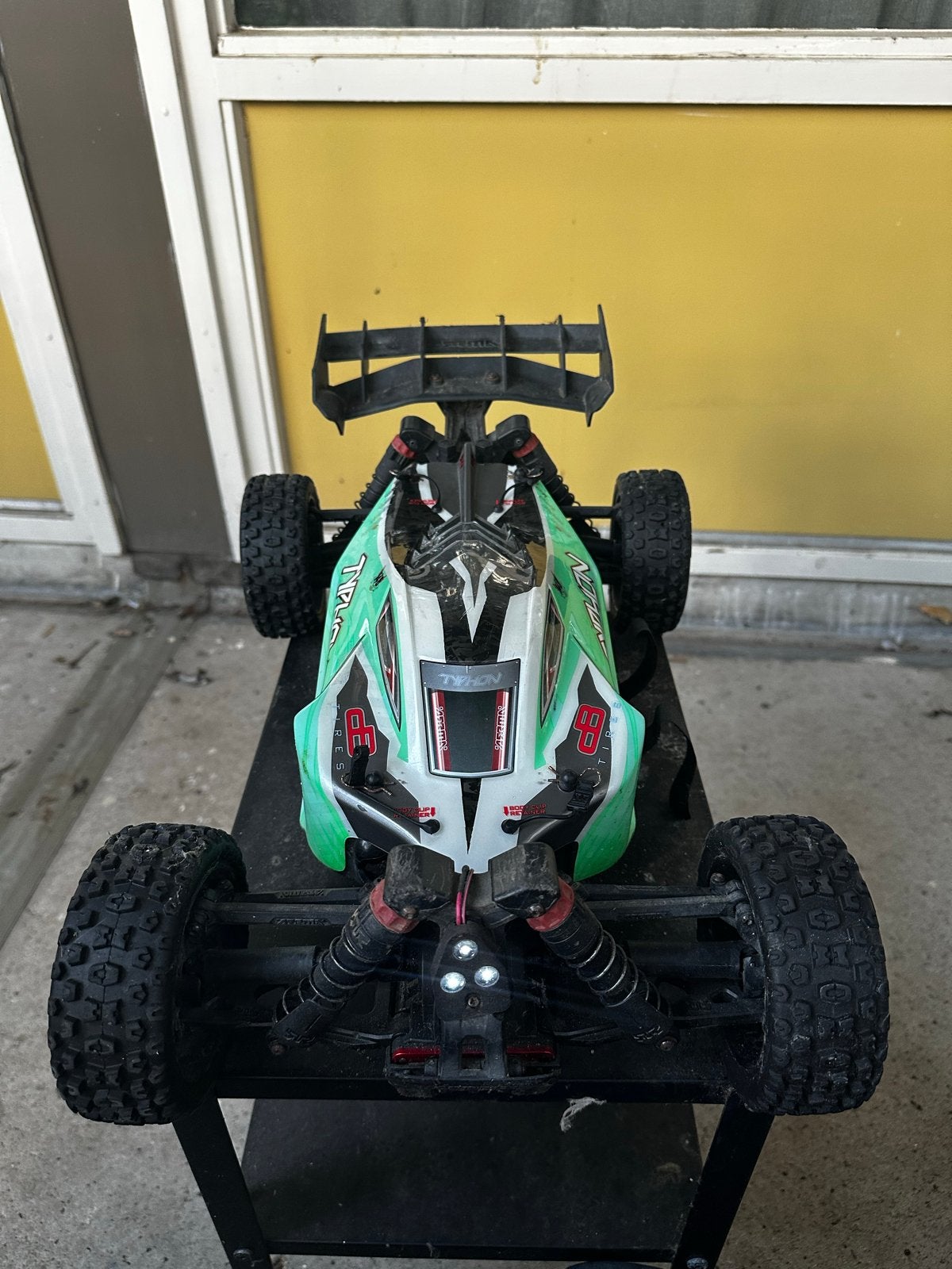 ARRMA Typhon 4S/6S Buggy met upgrades RTR, Elektro, Verzenden, Auto offroad, Zo goed als nieuw