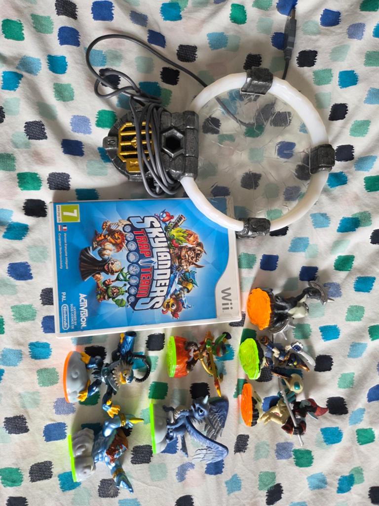Skylanders Trap Team Wii - Compleet met portal en figuren, Spelcomputers en Games, Games | Nintendo Wii, Avontuur en Actie, Gebruikt