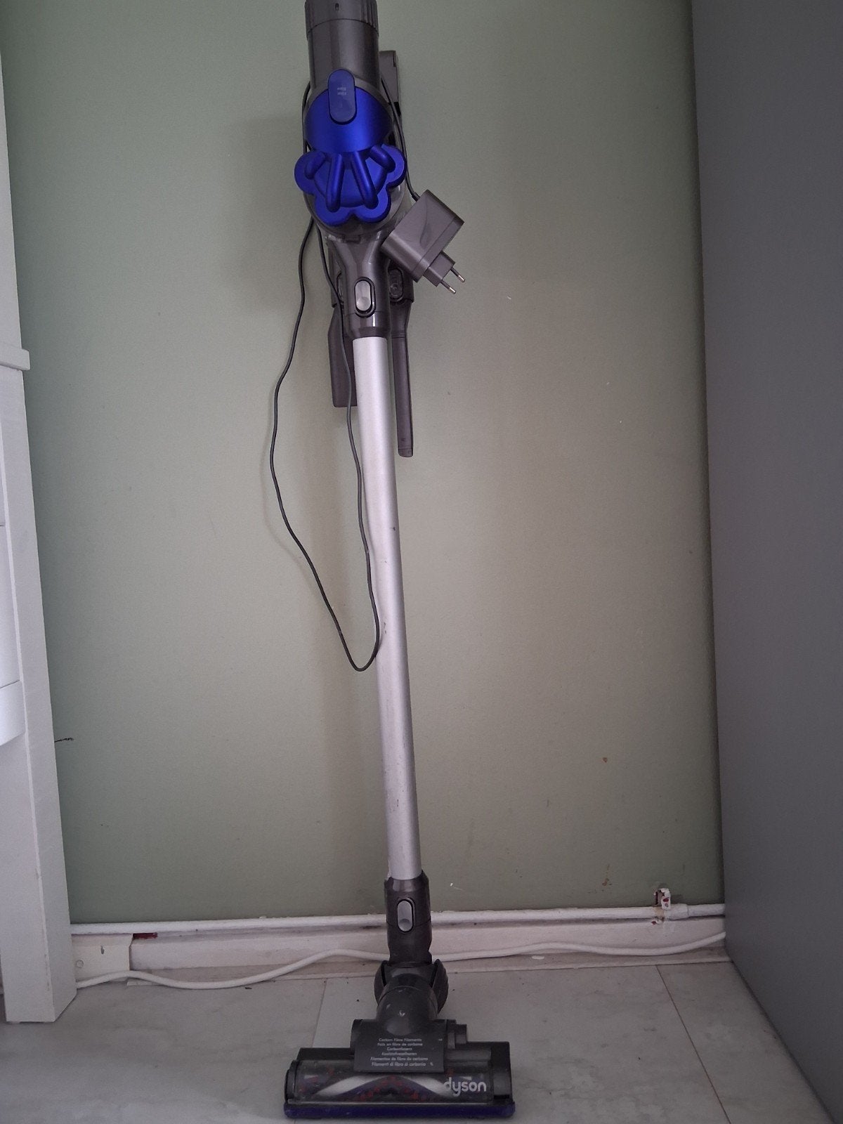 Dyson draadloze steelstofzuiger, Witgoed en Apparatuur, Ophalen, Gebruikt, Steelstofzuiger, Dyson