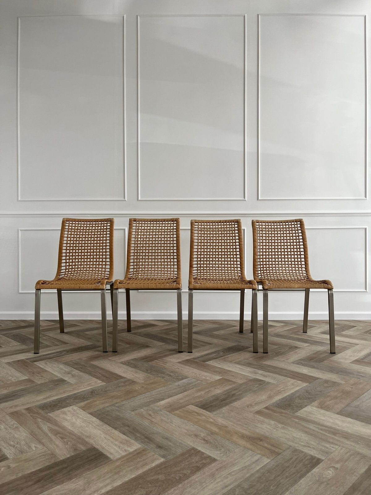 4x Rieten / Rotan eetkamerstoelen, Gebruikt, Overige kleuren, Riet of Rotan, Ophalen of Verzenden