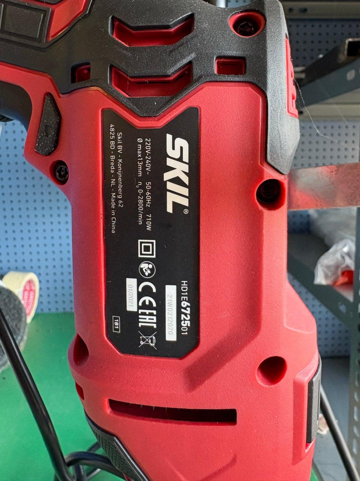 Skil Boormachine met Boorstandaard - Zo goed als nieuw, Variabele snelheid, Zo goed als nieuw, 400 tot 600 watt, Ophalen