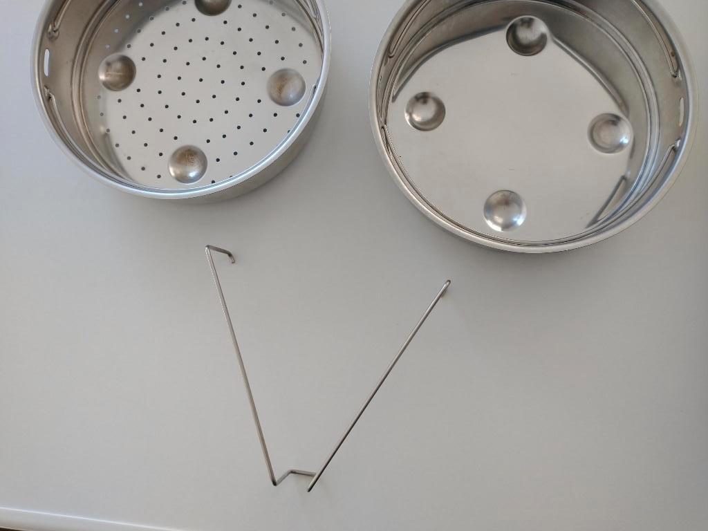 Fissler snelkookpan driepoot en 2 inzetmandjes - Ø 22 cm, Huis en Inrichting, Ophalen of Verzenden, Zo goed als nieuw, Rvs, Kookpan of Snelkookpan