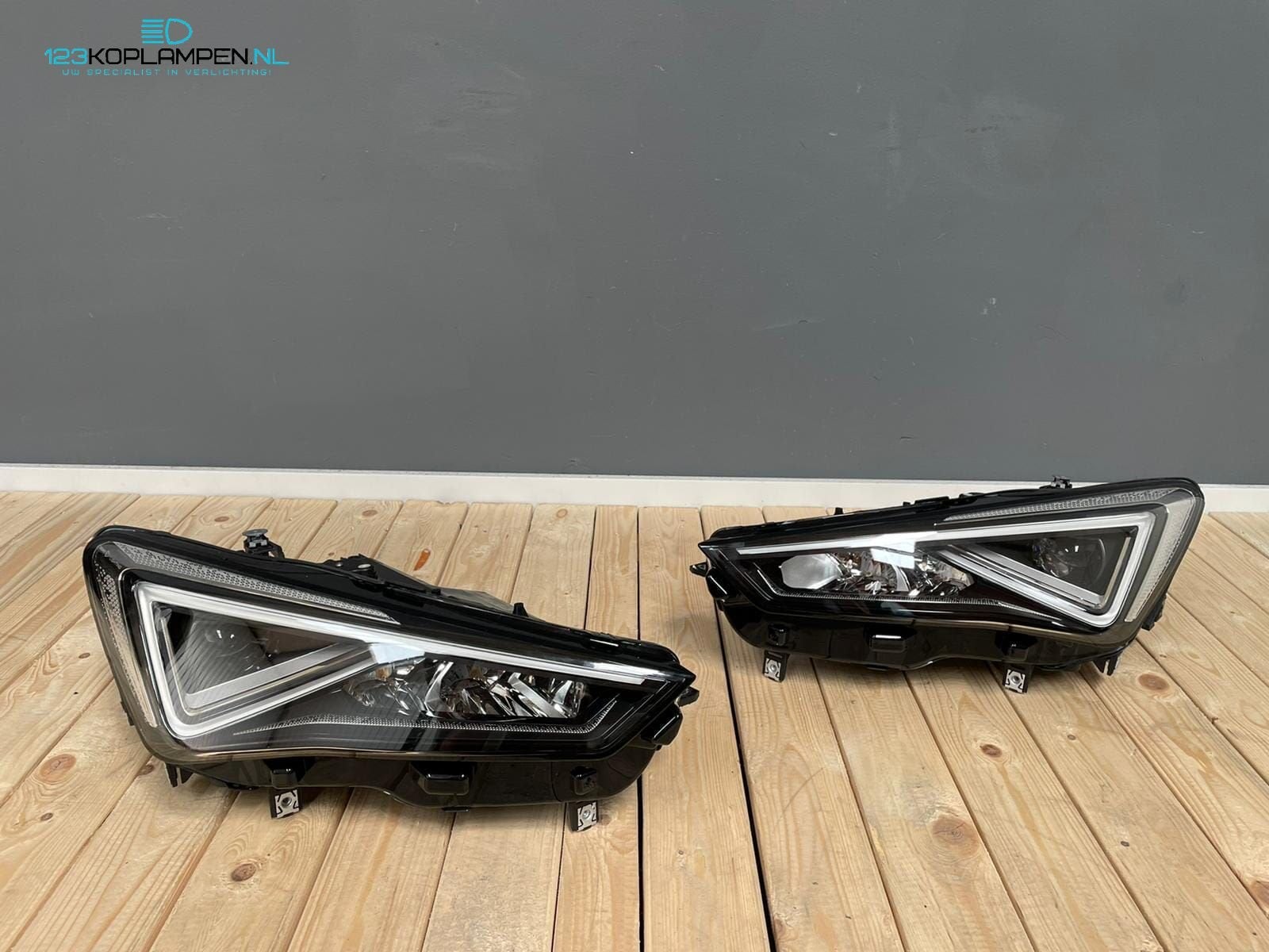 Seat Leon 4 IV 5FJ 2021 Full LED koplamp koplampen links rec, Ophalen, Gebruikt, -, -