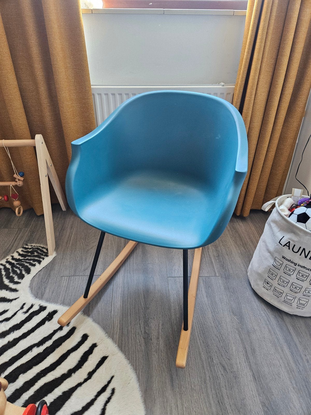 Groenblauwe Kuip Schommelstoel - Zo goed als nieuw, Ophalen, Modern, Scandinavisch, Zo goed als nieuw, Eén