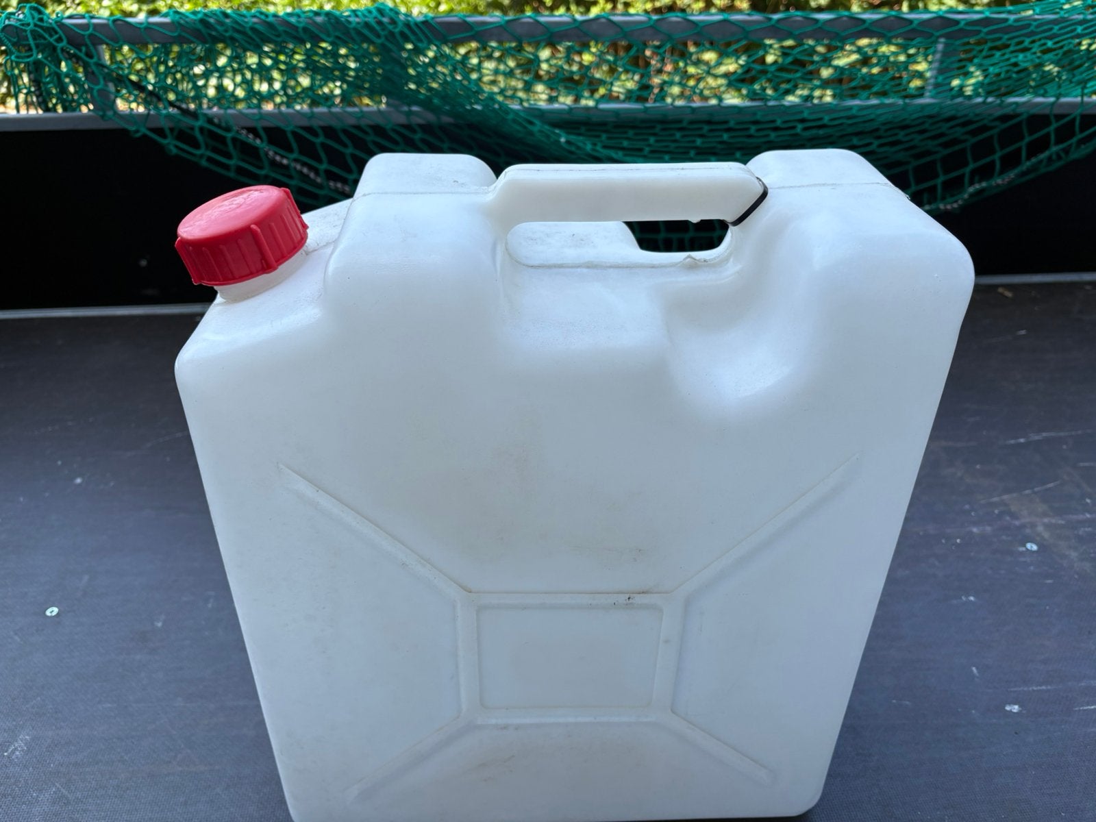 25 liter jerrycan 4 maal stuks., Minder dan 75 liter, Ophalen, Zo goed als nieuw