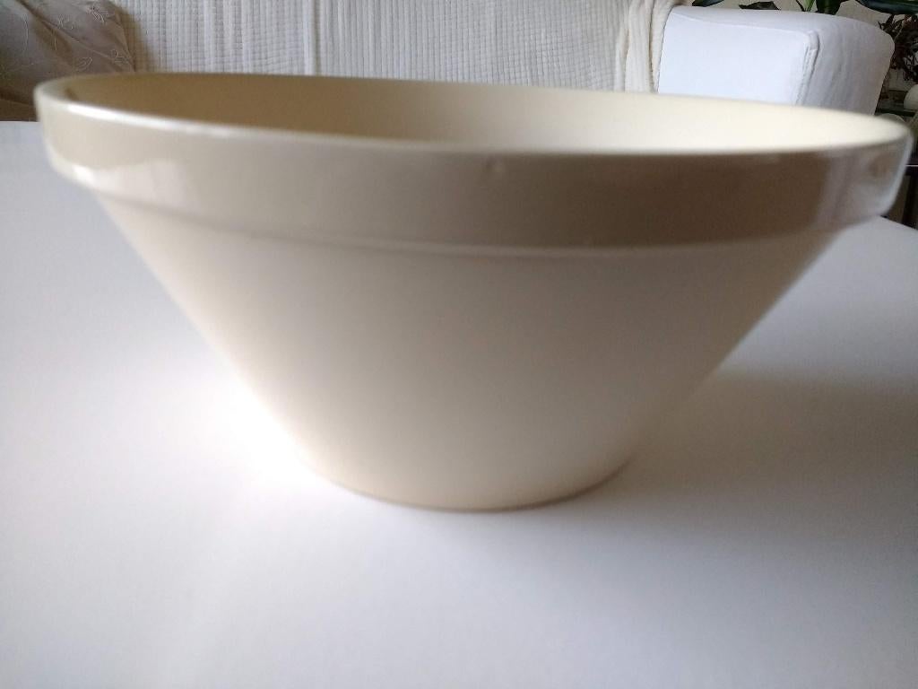 Strak model warm witte schaal / Pot Scheurich 19 cm doorsnee, Schaal, Rond, Ophalen of Verzenden, Zo goed als nieuw