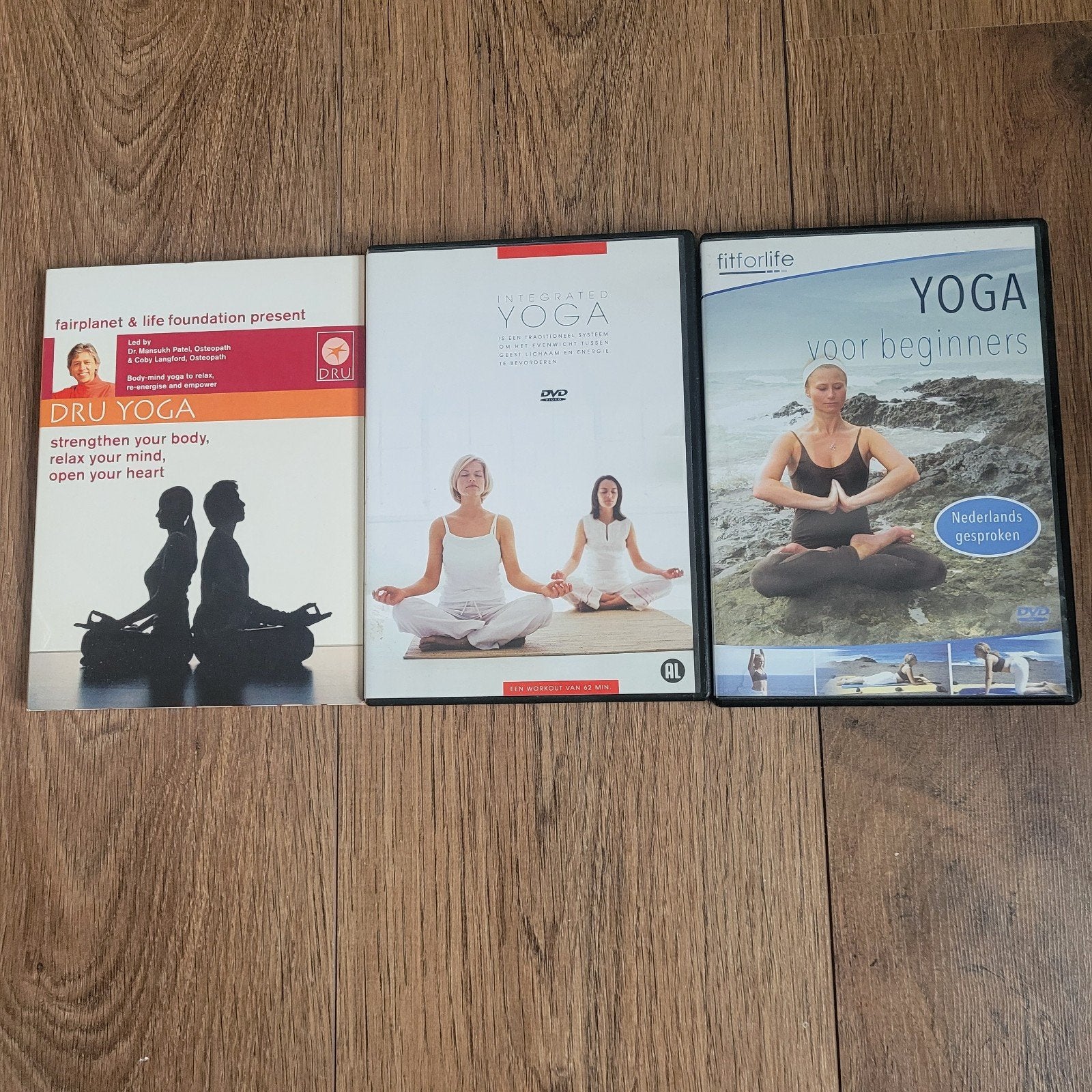 3 Yoga DVD's: Dru Yoga, Integrated Yoga, Yoga voor beginners, Ophalen of Verzenden