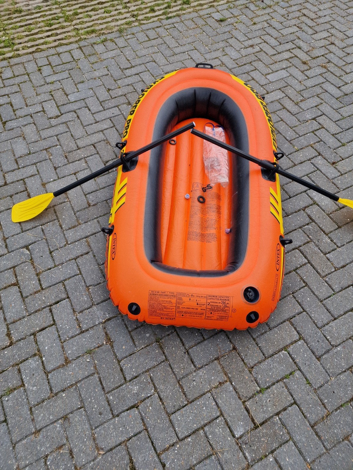 Intex Explorer Pro 200 opblaasboot met peddels, Ophalen of Verzenden, Gebruikt