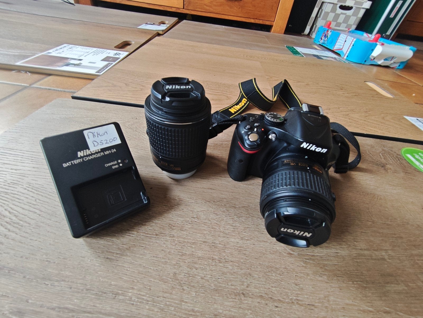 Nikon D5200 Spiegelreflexcamera met lens en oplader, Ophalen, Gebruikt, Spiegelreflex, Oplader