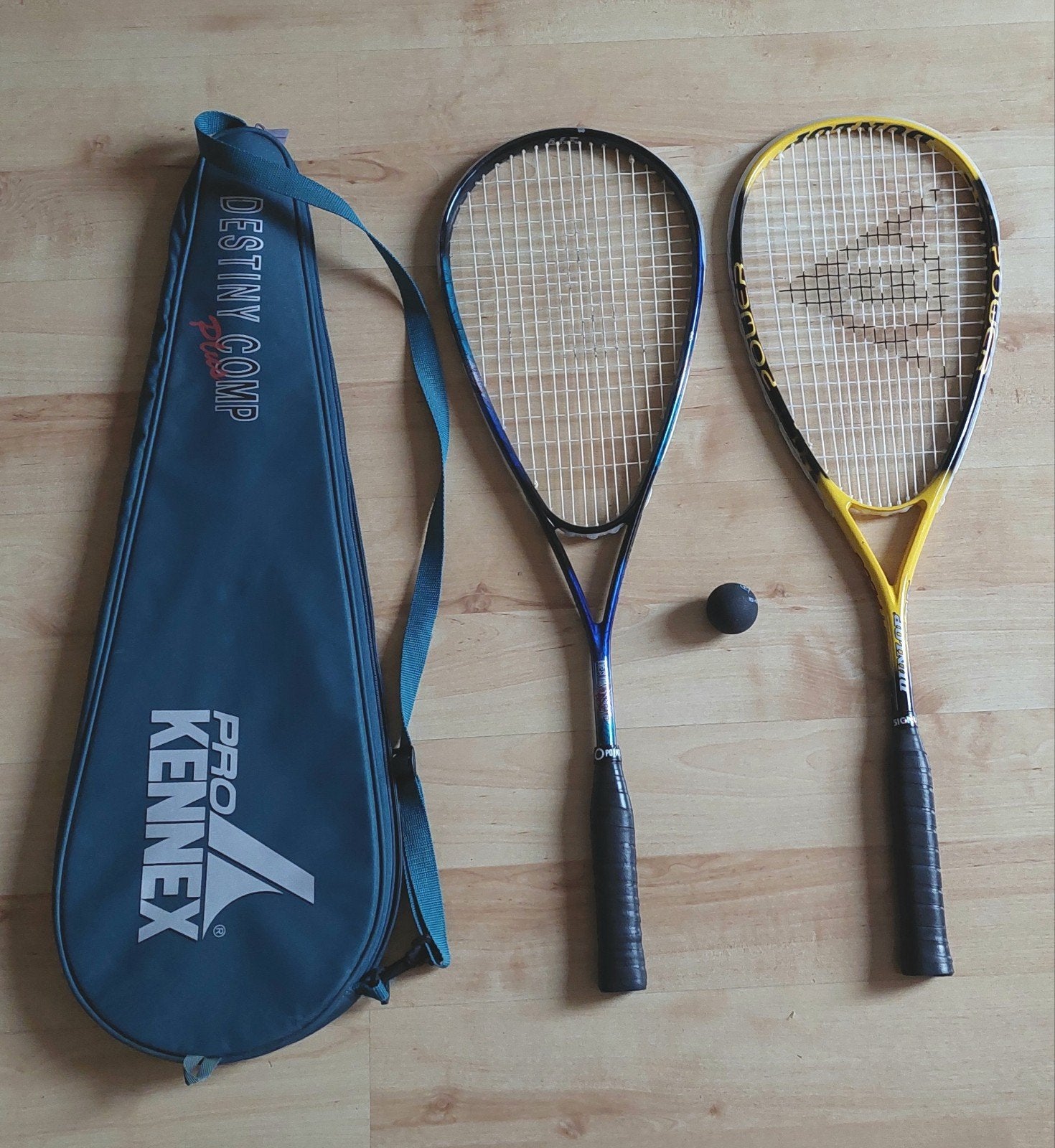Squashrackets Pro Kennex & Dunlop met hoes en bal, Ophalen of Verzenden, Gebruikt, Racket, Met hoes