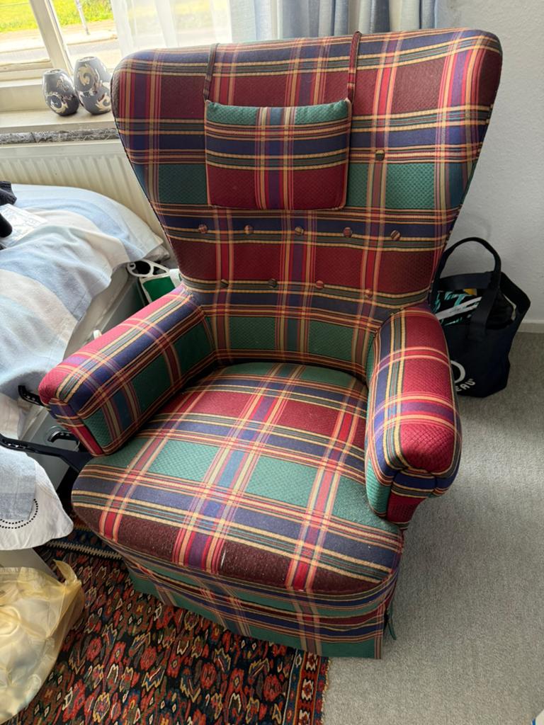 Artifort oor fauteuils, Huis en Inrichting, Fauteuils, Ophalen, Gebruikt, 75 tot 100 cm, Stof