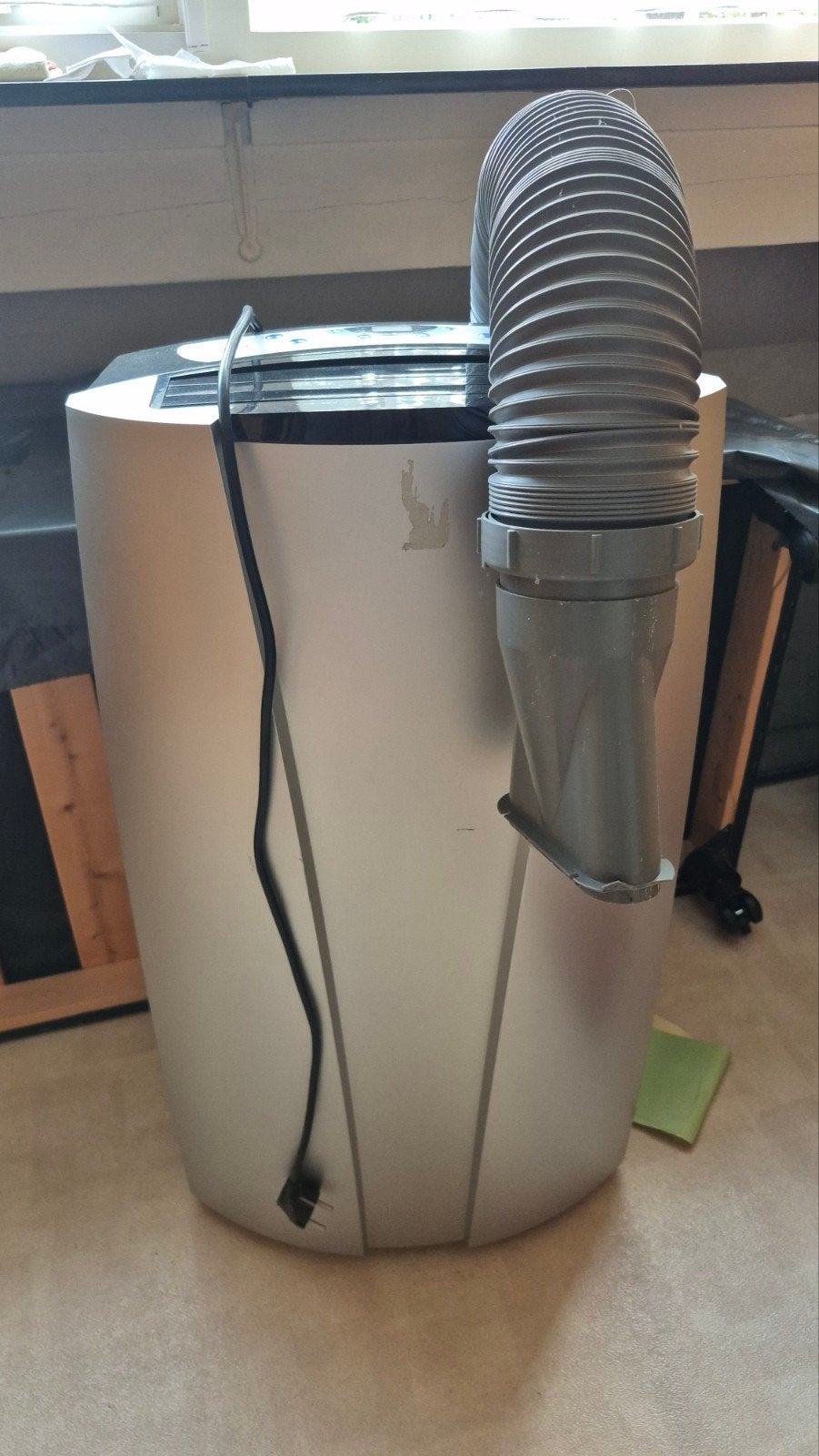 Mobiele airco van delonghi, Ophalen, Gebruikt, Afzuiger