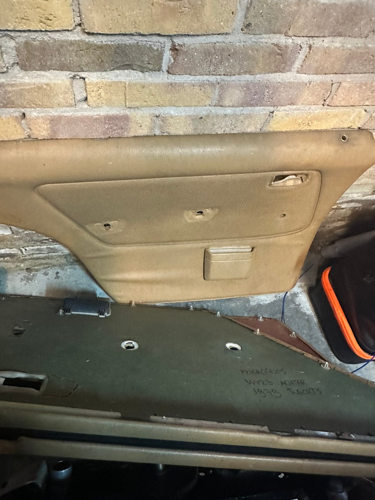 Mercedes w123 deur panelen dattel, Ophalen of Verzenden