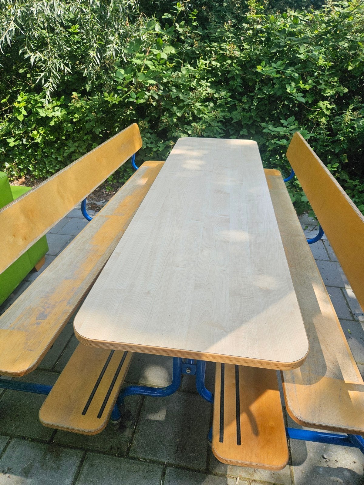 Rolf Kinderopvang Tafel met Twee Banken, Ophalen, Gebruikt