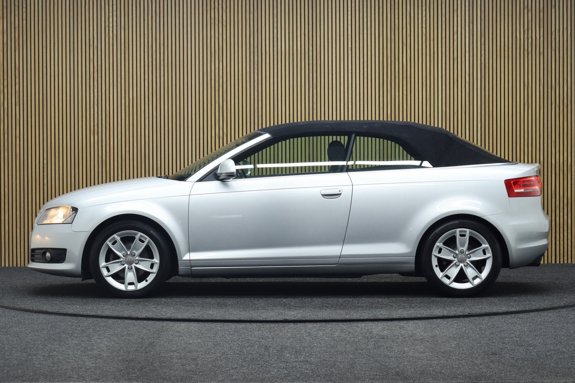 Audi A3 Cabriolet 1.8 TFSI Ambition Pro Line | Elektrische K, Auto's, Dealer onderhouden, Stof, Gebruikt, 4 cilinders