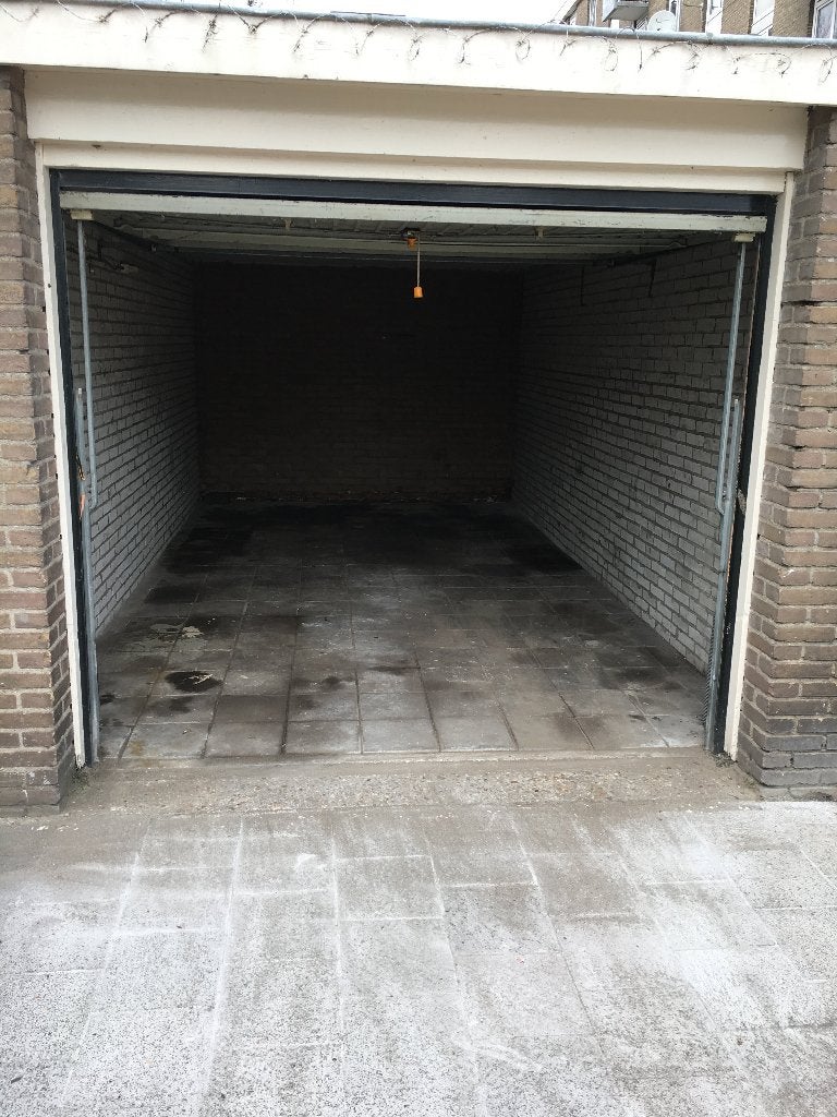 Garagebox huur Utrecht Kanaleneiland opslag parkeren ruimte