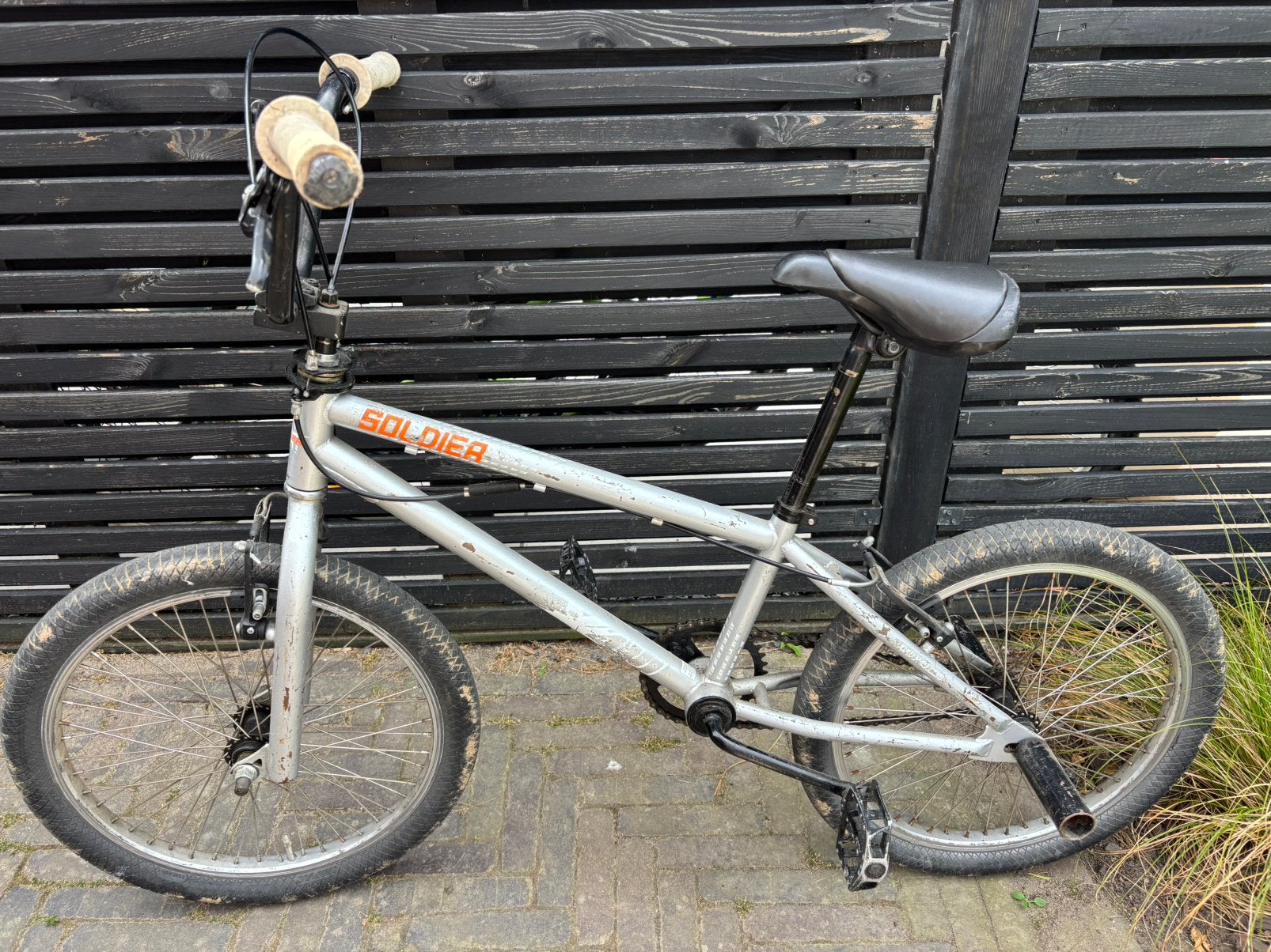 BMX - moet snel weg!, Ophalen, 16 tot 20 inch, Staal, Velgrem
