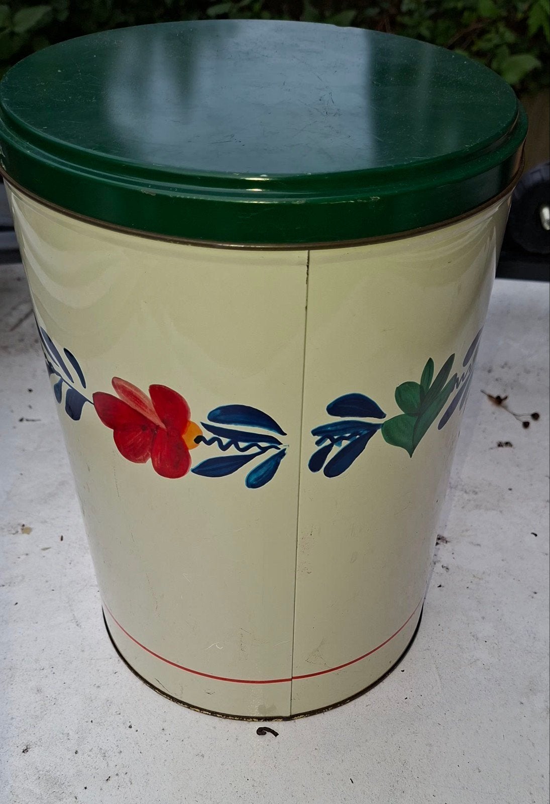 Vintage voorraadblikken met bloemendecoratie (set van 2), Antiek en Kunst, Ophalen