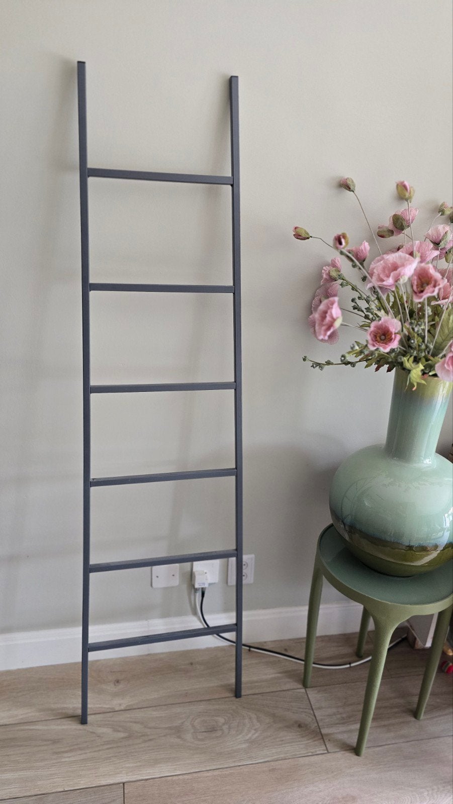 Decoratie trapje (handdoeken rekje), Huis en Inrichting, Ophalen, Zo goed als nieuw, Grijs, Metaal