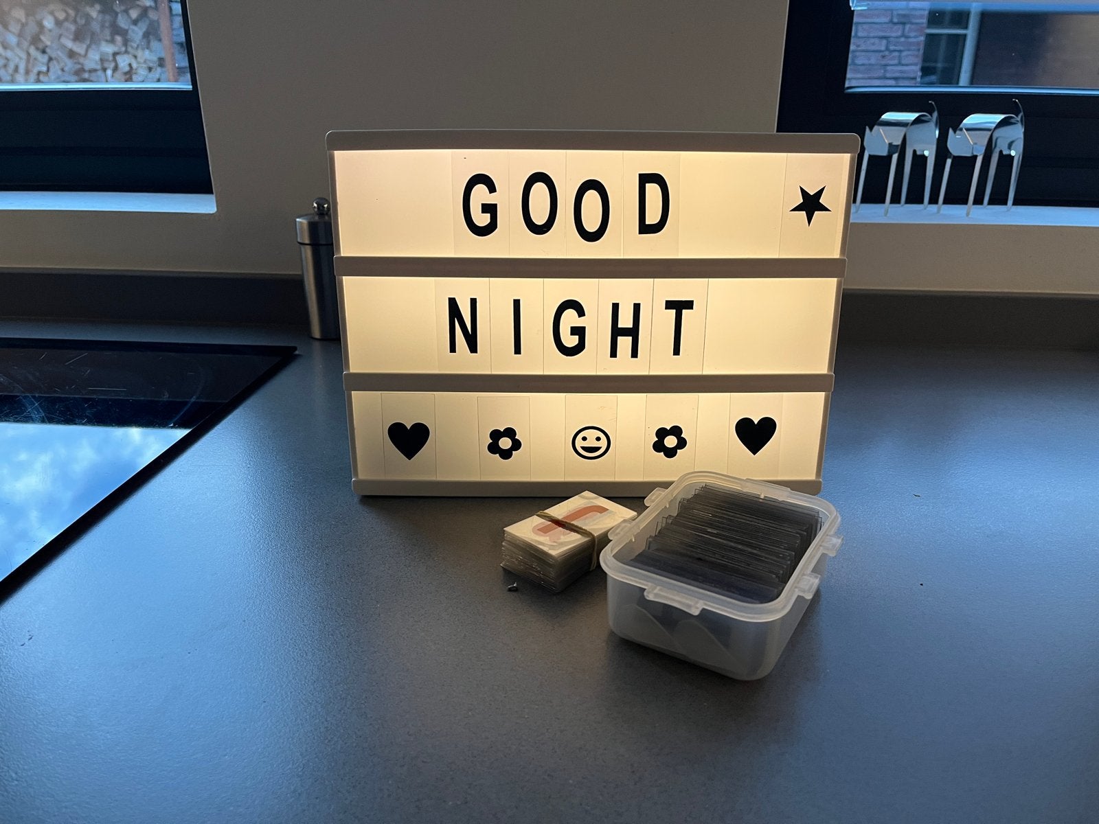 Lichtbak met letters - JYSK (2 stuks), Gebruikt, Kunststof, Ophalen of Verzenden, Modern