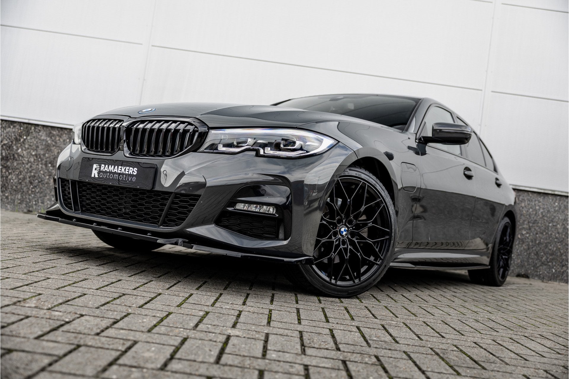 Foto 41 van BMW 3-serie M-Sport M-Sportstoel / HiFi / Camera / Maxton /