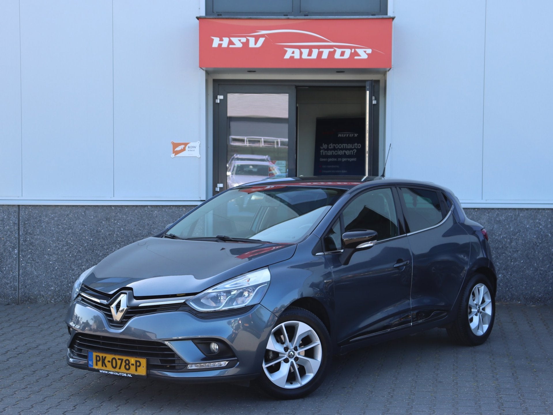 Renault Clio 0.9 TCe Limited navi LM airco org NL, Auto's, Renault, Voorwielaandrijving, 898 cc, Gebruikt, 49 €/maand