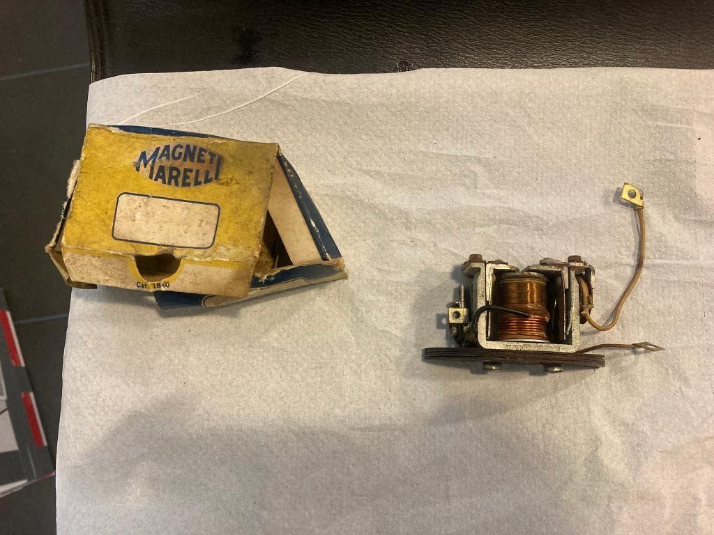 Spanningsregelaar oldtimer magneti Marelli, Ophalen of Verzenden