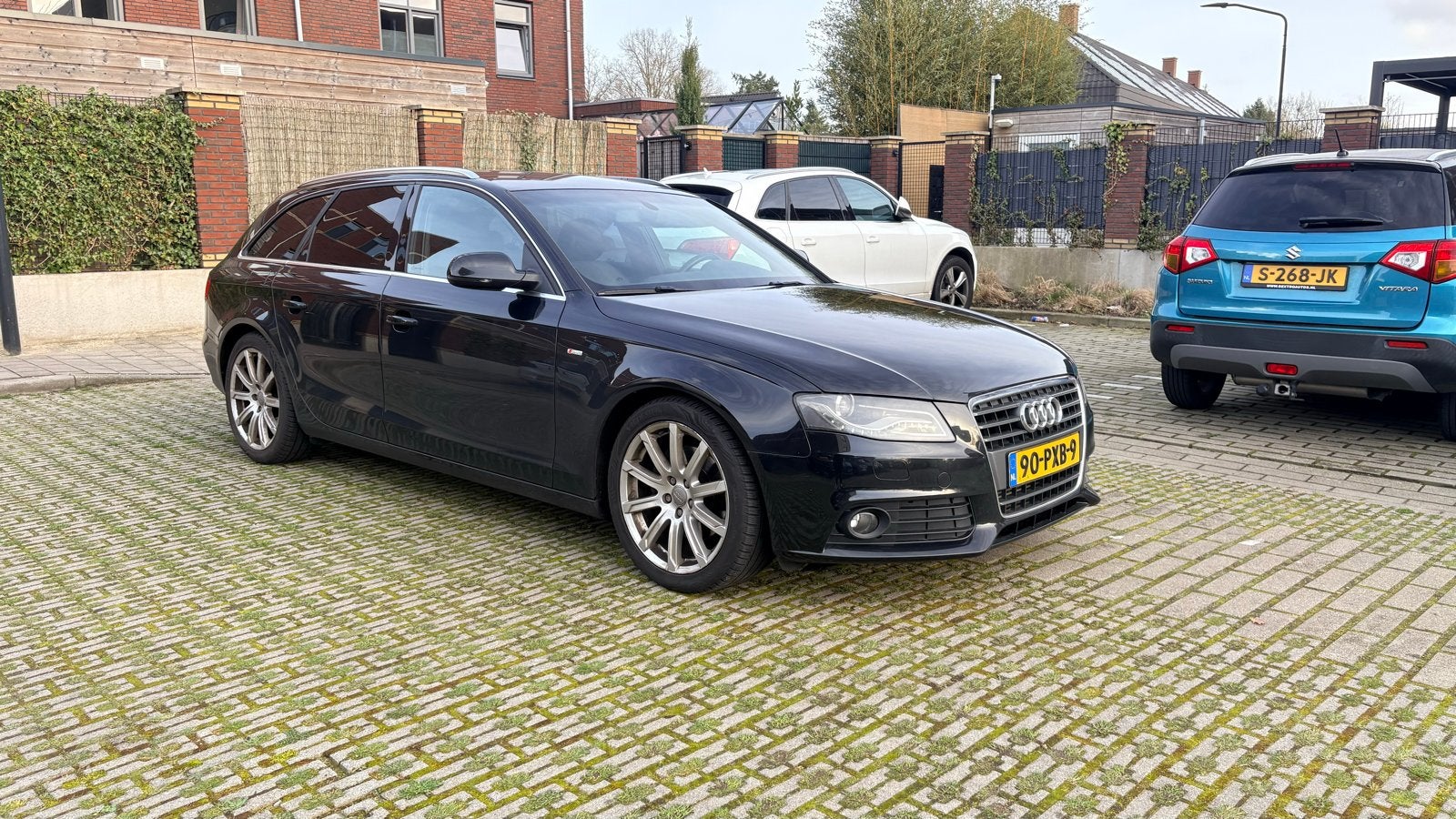 Audi A4 1.8 Tfsi S-Line Avant 2011 Zwart, Auto's, Audi, Voorwielaandrijving, 4 cilinders, Zwart, Stationwagon