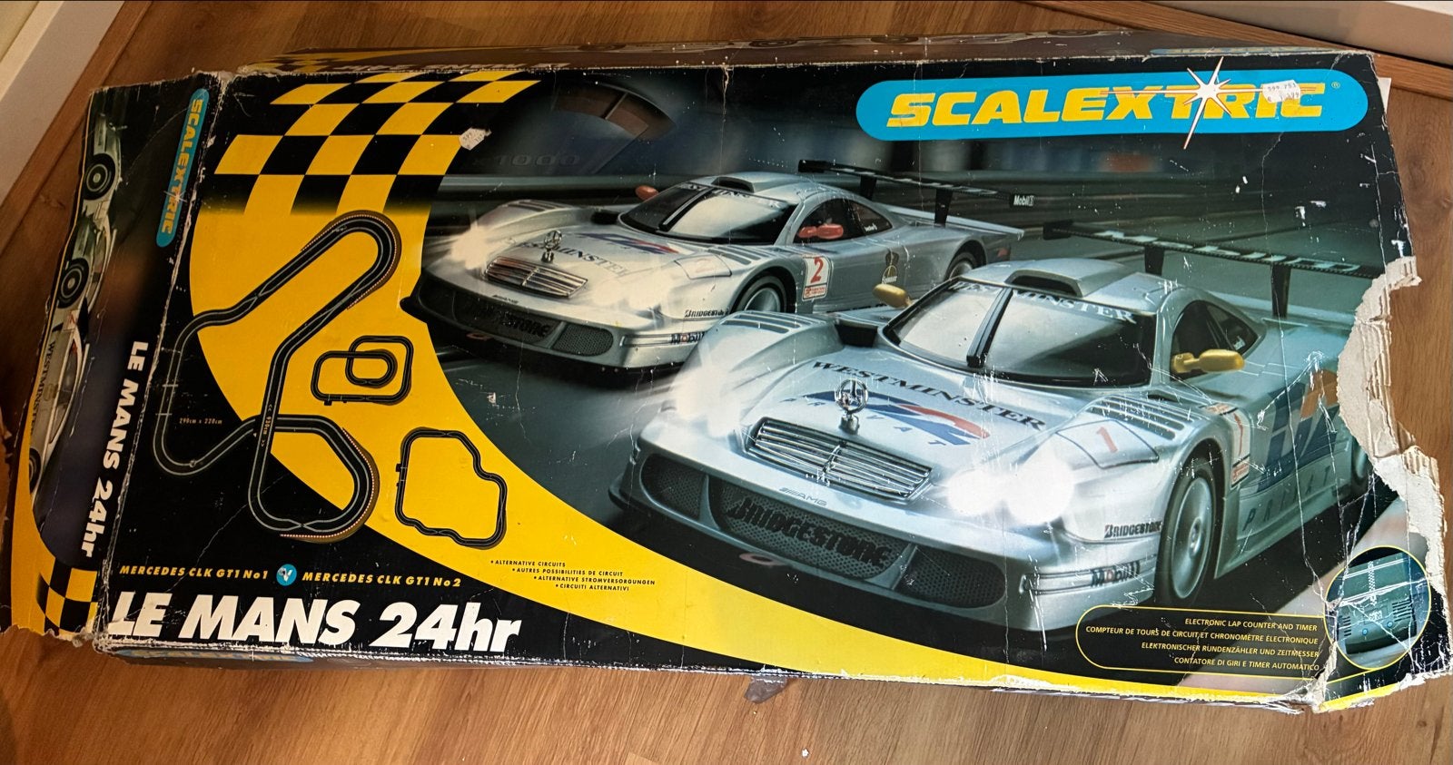 Racebaan Scalextric Le Mans 24hr met Mercedes CLK GTR, Elektrisch, Ophalen, Overige merken, Racebaan