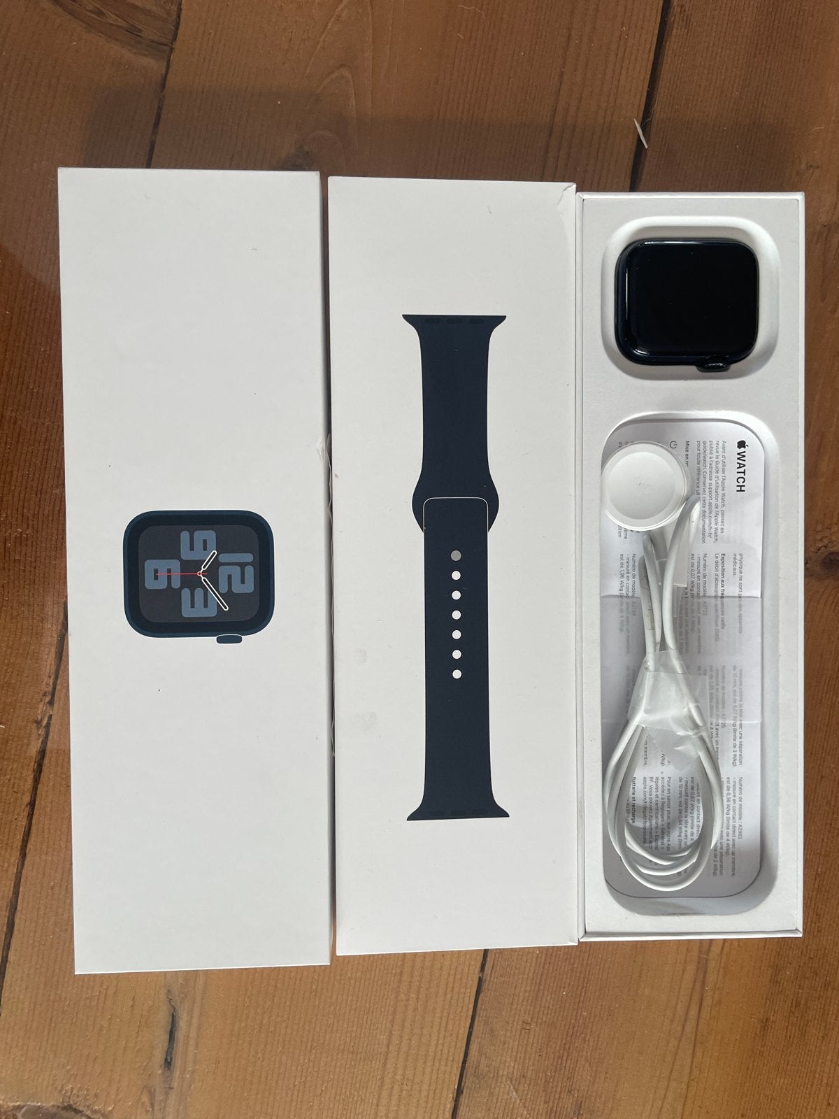 Apple Watch SE 2022 44mm - Zeer nette staat, Ophalen, Zwart, IOS, Zo goed als nieuw