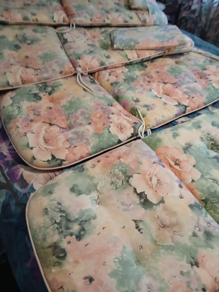 4x prachtige  romantische tuinkussens, Tuin en Terras, Tuinmeubel-accessoires, Ophalen, Zo goed als nieuw