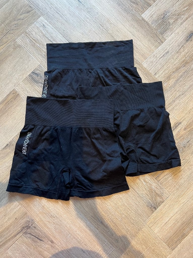 Nieuw 3x zwart stretch fitness shorts korte broek XS S 34 36, Kleding | Dames, Zwart, Nieuw, Ophalen of Verzenden, Maat 34 (XS) of kleiner