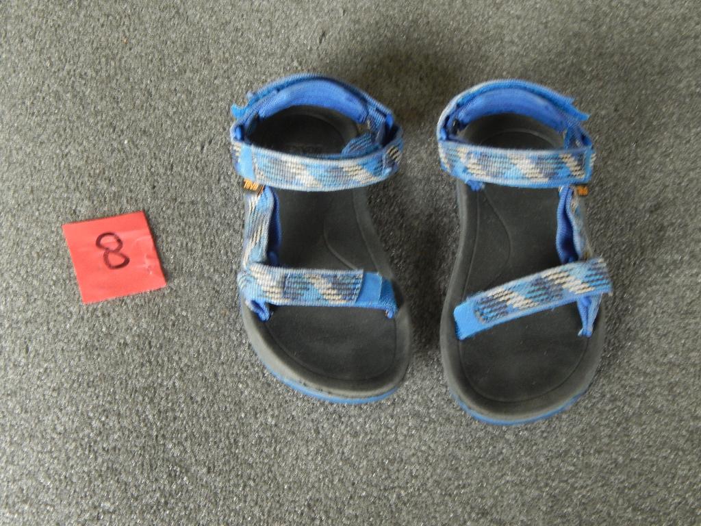 8) Teva sandalen , maat 26, Kinderen en Baby's, Kinderkleding | Schoenen en Sokken, Gebruikt, Jongen of Meisje, Overige typen