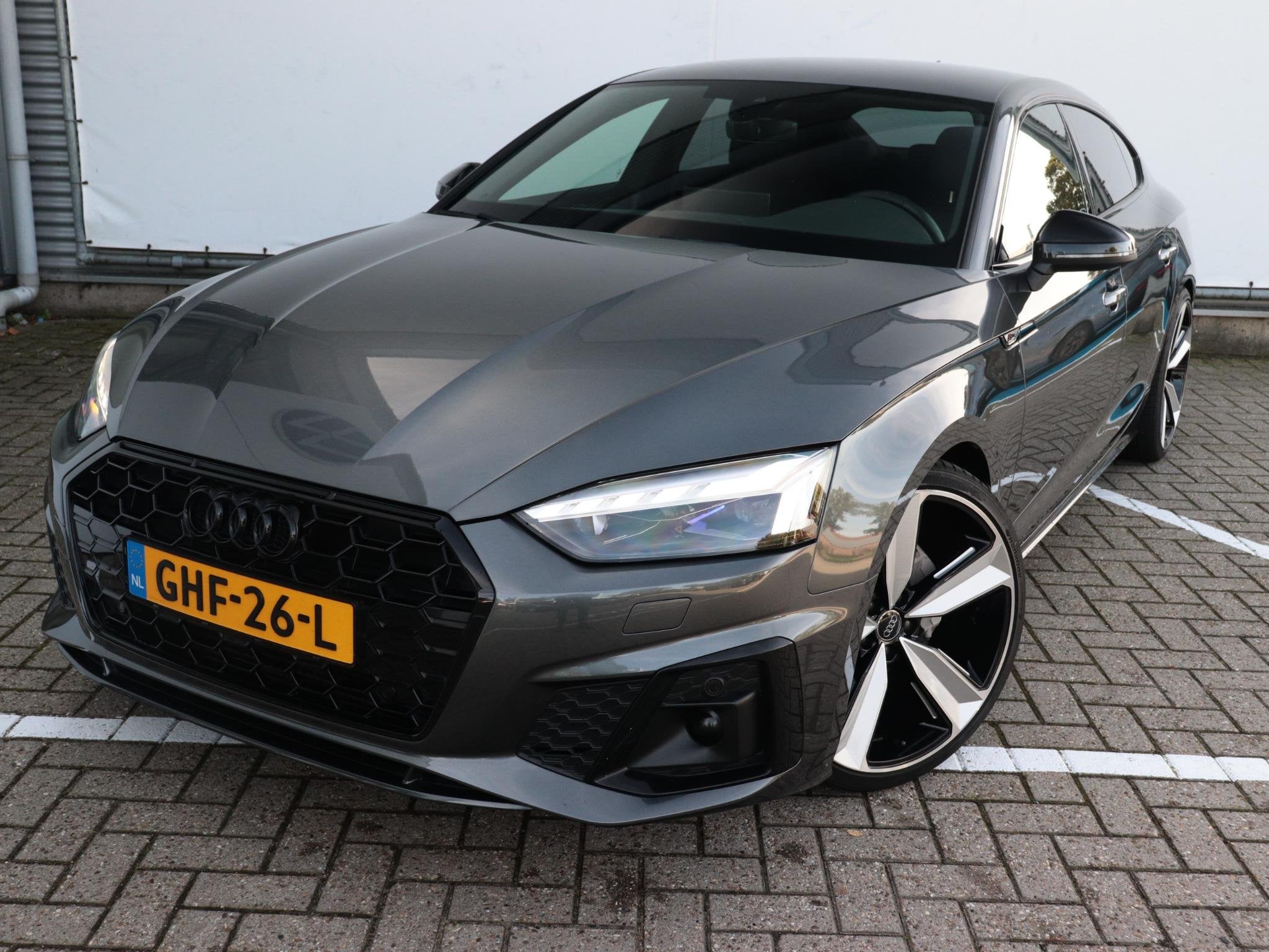 Audi A5 Sportback 40 TFSI S edition | Massage | Apple Carpla, Auto's, 1490 kg, Gebruikt, 1984 cc, Bedrijf