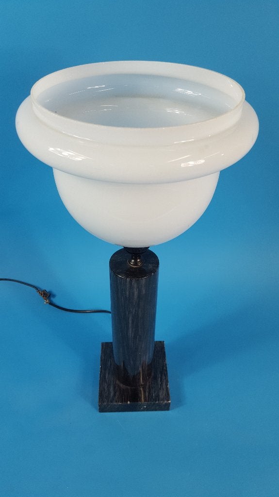 Vintage tafellamp, zware marmeren voet, glazen halve bol. S4, Tweedehands verkoop, Tweedehands verkoop, Gebruikt, Ophalen of Verzenden