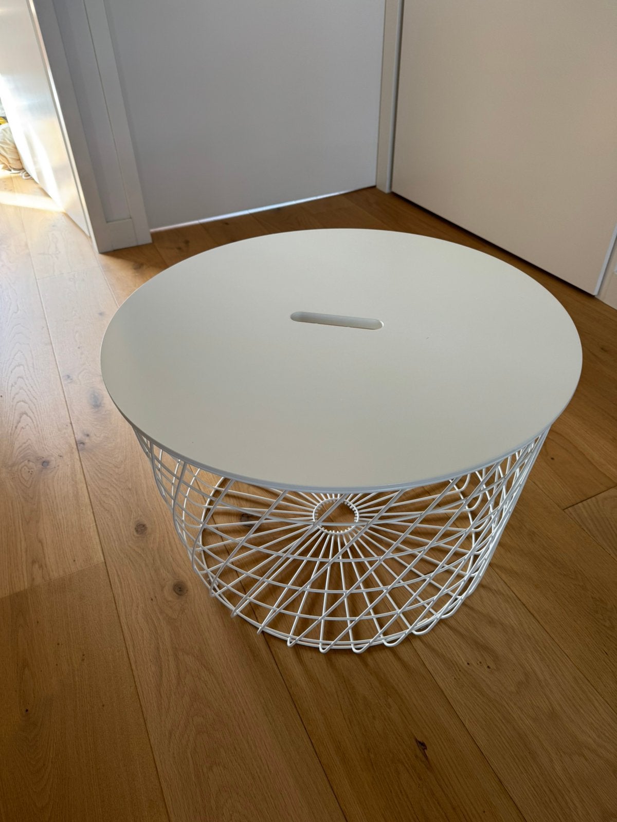 Ikea kvistbro salontafel opbergtafel 61cm wit, Rond, 55 tot 75 cm, Zo goed als nieuw, Ophalen