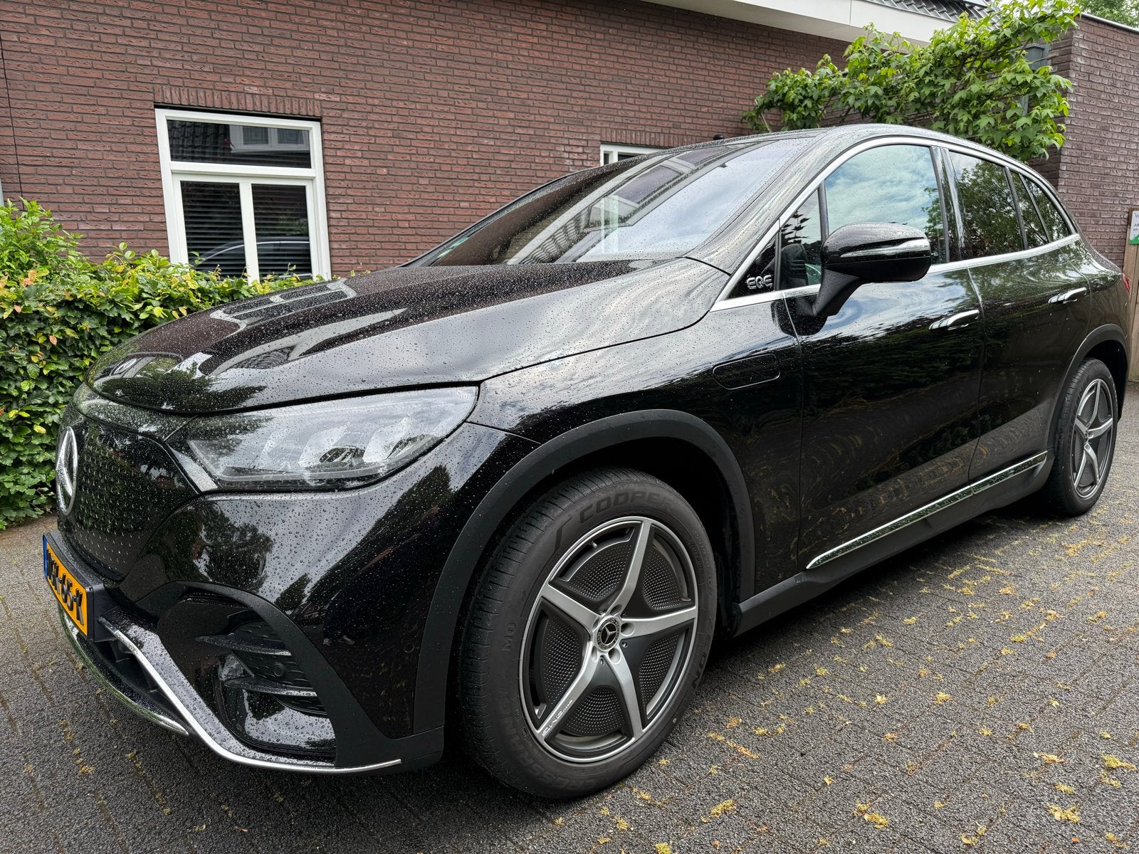 Mercedes-Benz EQE SUV 500 AMG 408pk 4MATIC 2024 Zwart, Auto's, Mercedes-Benz, Automaat, 0 cilinders, 1800 kg, Zwart