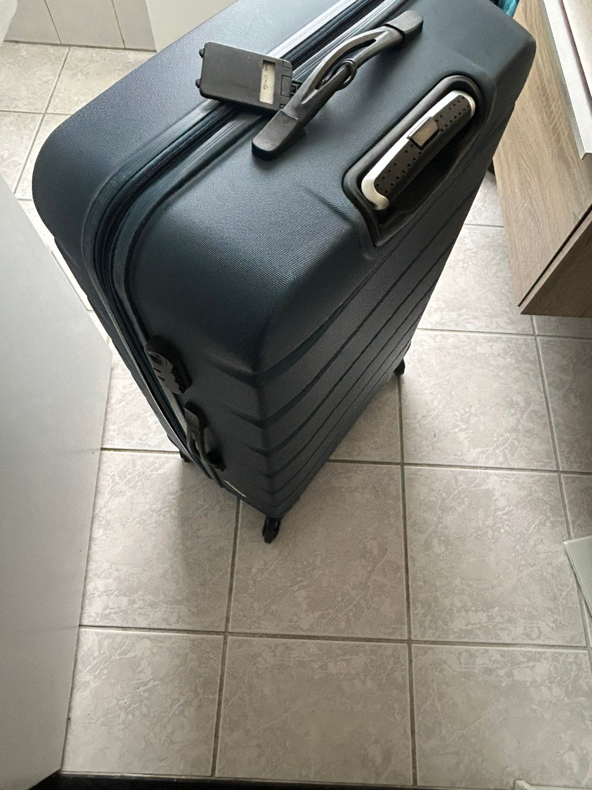 Gratis af te halen - groot koffer, Sieraden, Tassen en Uiterlijk, Koffers, Ophalen, Zo goed als nieuw, Hard kunststof, 70 cm of meer