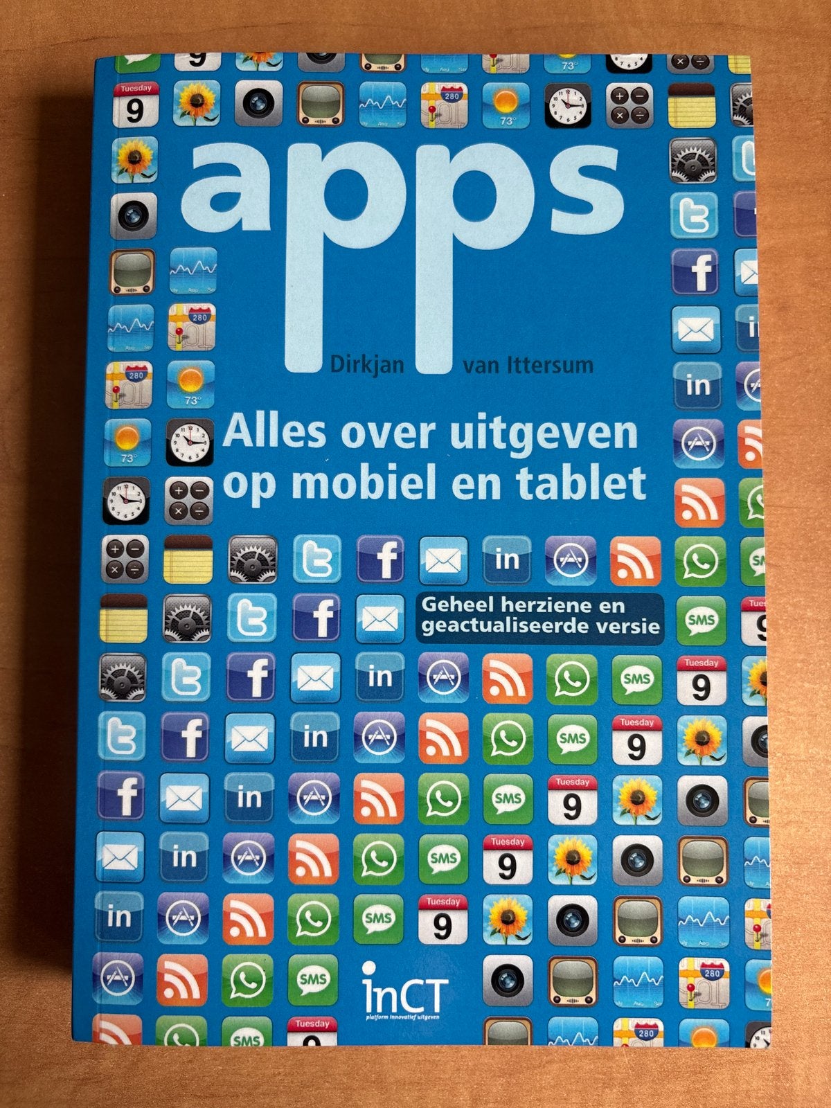 Apps: Alles over uitgeven op mobiel en tablet, Ophalen of Verzenden, Zo goed als nieuw, Internet of Webdesign
