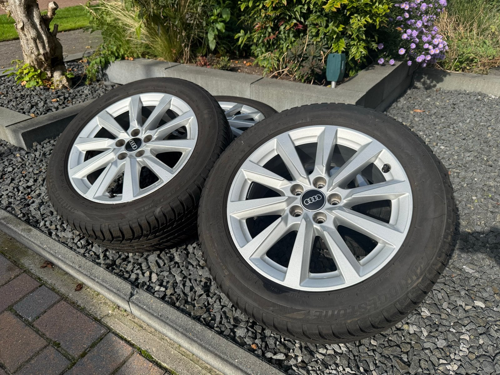 Audi A1 16 inch bridgestone winterbanden, Ophalen, Gebruikt, 16 inch, Banden en Velgen