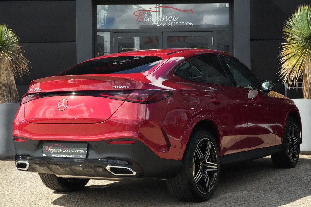 Mercedes-Benz GLC Coupé 300e 4MATIC AMG Line Plus 313pk Pan, Automaat, Gebruikt, Zwart, 2000 kg