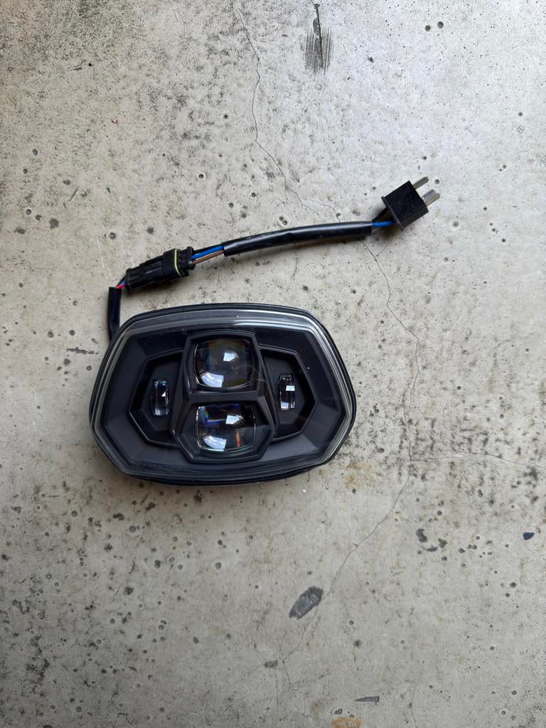 Originele Zelioni Koplamp Vespa Sprint, Fietsen en Brommers, Brommeronderdelen | Snorfietsen, Ophalen of Verzenden, Zo goed als nieuw