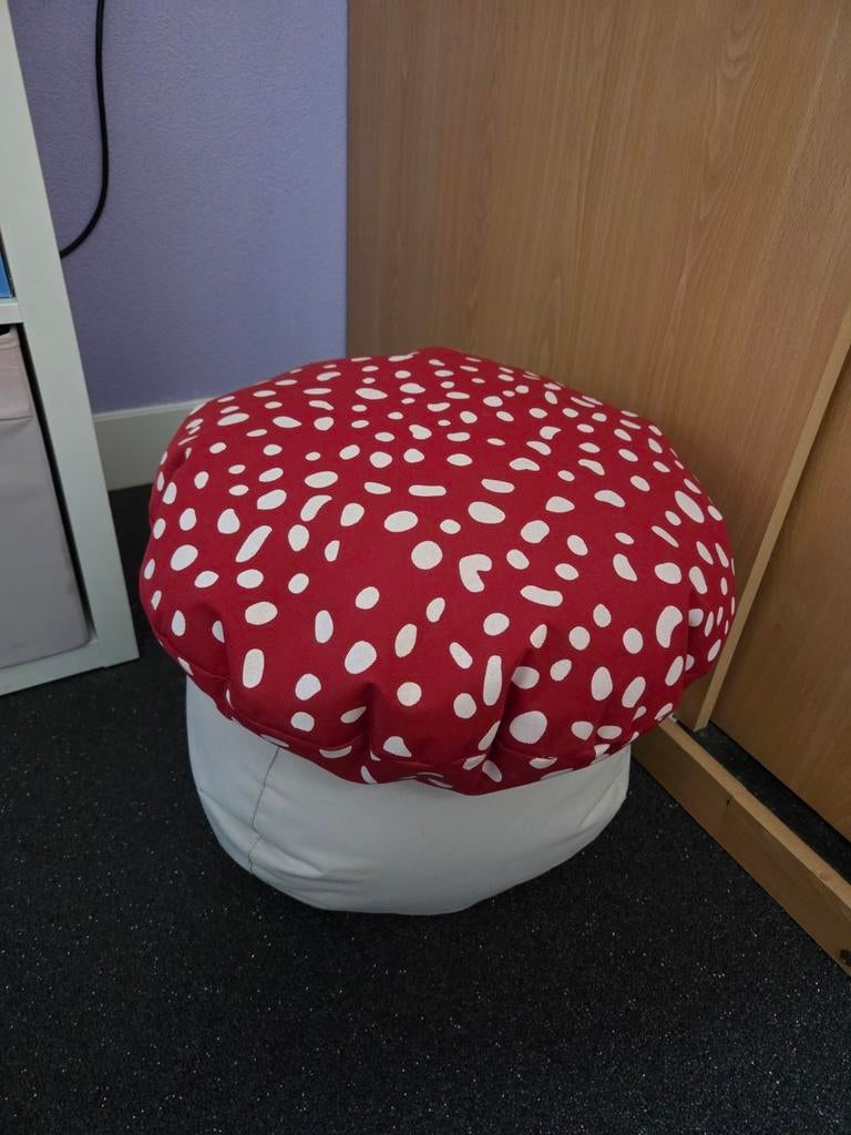 Efteling paddestoel poef 1 of 2 stuks, Huis en Inrichting, Banken | Voetenbanken en Poefen, Ophalen, Minder dan 50 cm, Rond, Nieuw
