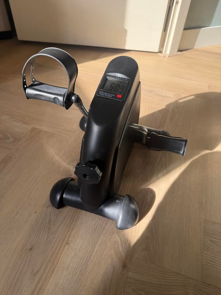 Stoelfiets met display, Sport en Fitness, Fitnessmaterialen, Ophalen of Verzenden, Nieuw, Benen, Overige typen