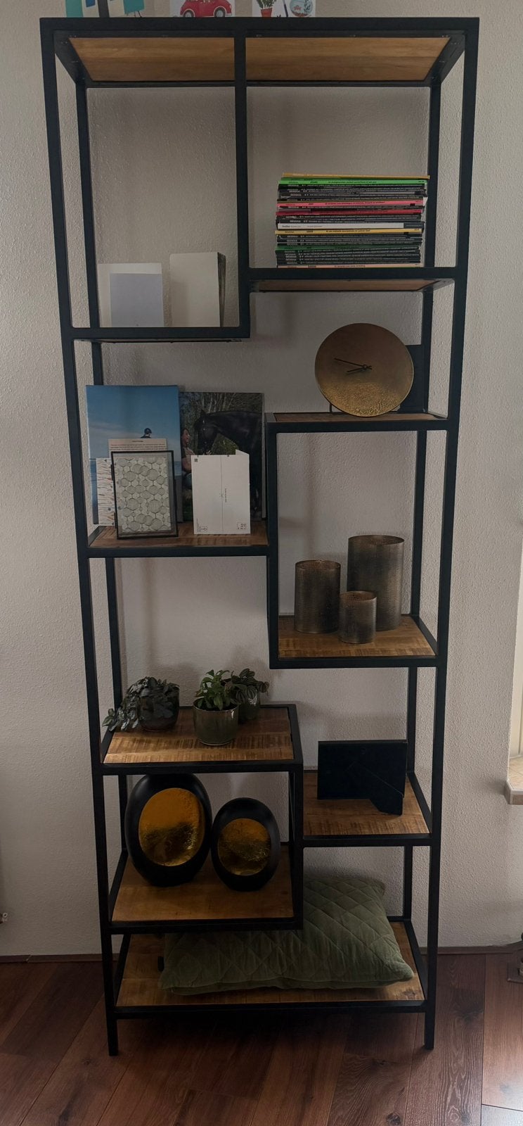 KICK open kast, zwart staal & mango hout, Ophalen, Zo goed als nieuw