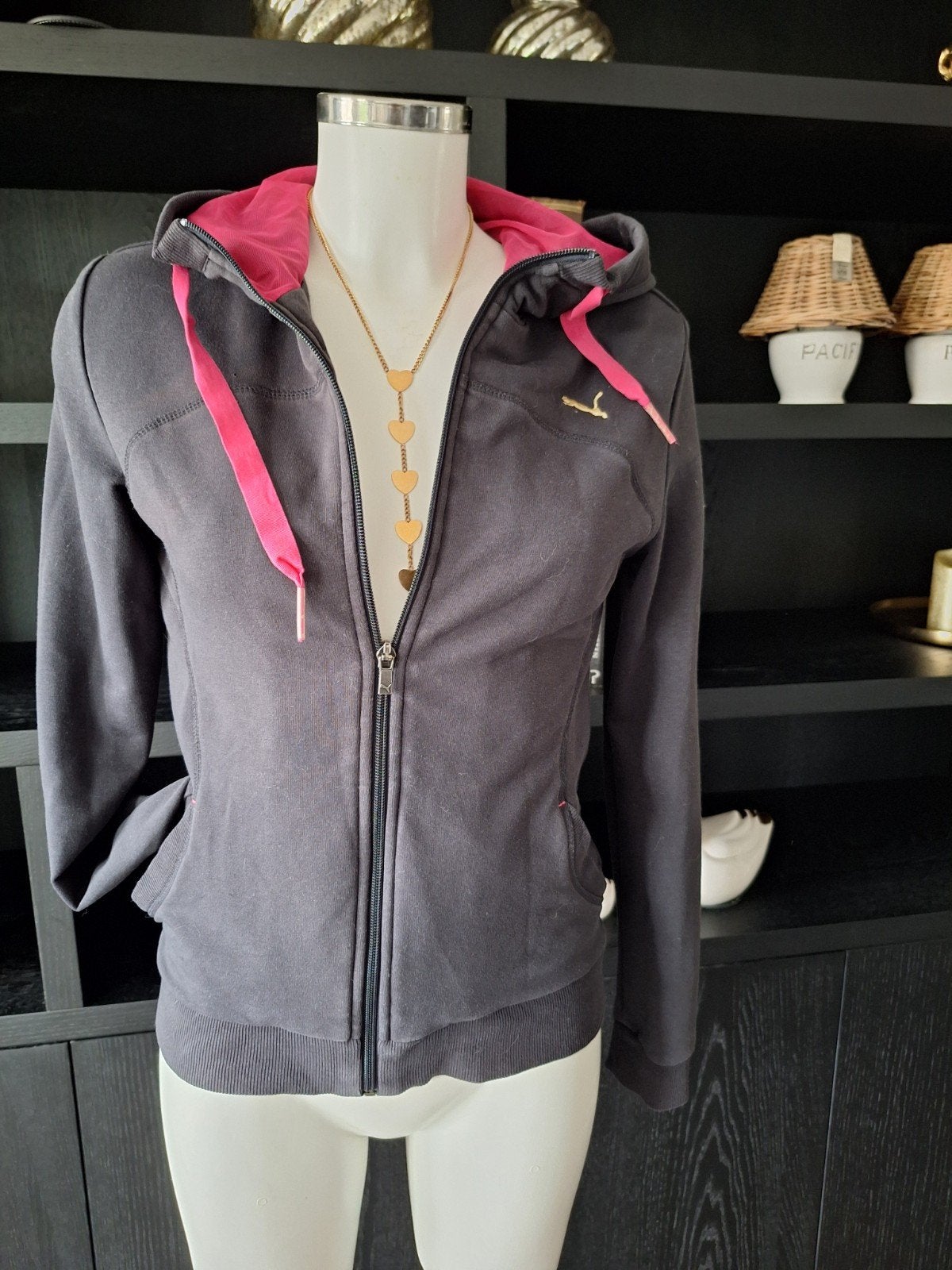 Puma hoodie Maat M 38 40, Kleding | Dames, Ophalen of Verzenden, Zo goed als nieuw, Maat 38/40 (M)