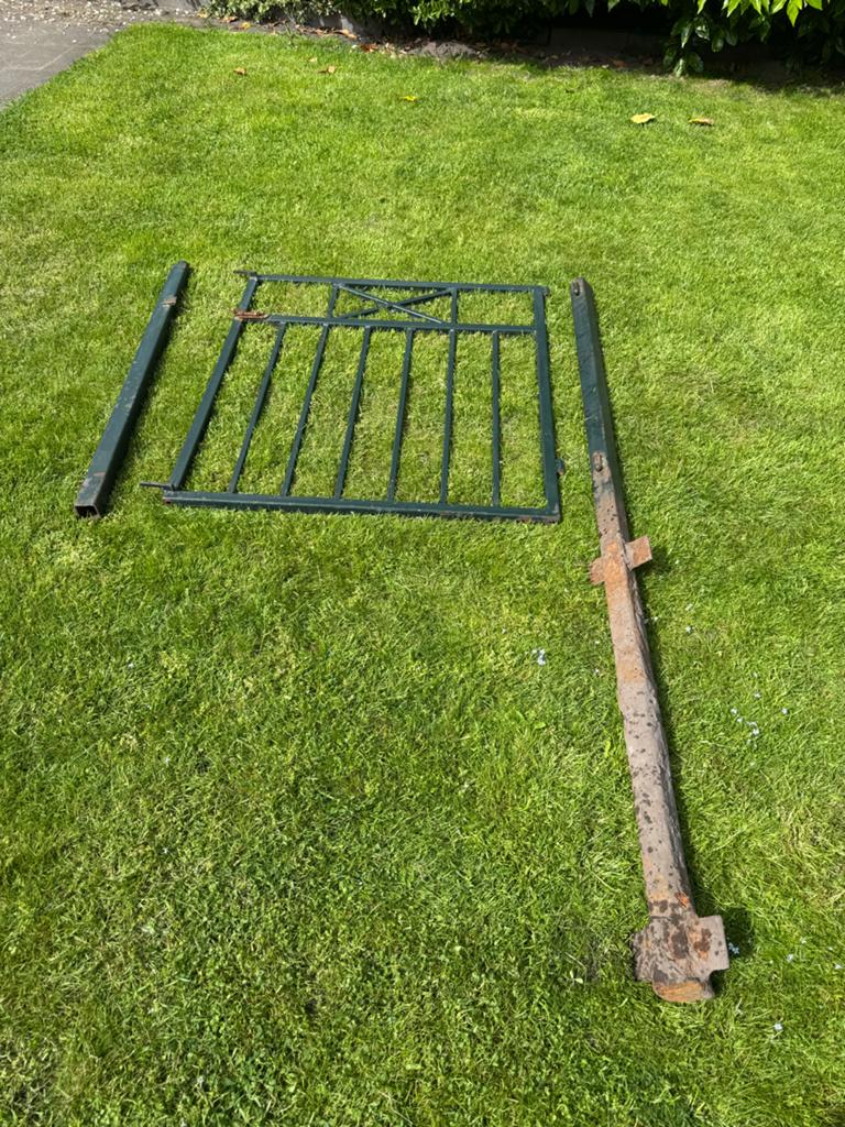 Stalen poort op maat gemaakt door smid (102.5x90 cm), Ophalen, Met poort, Gebruikt, Sierhekwerk