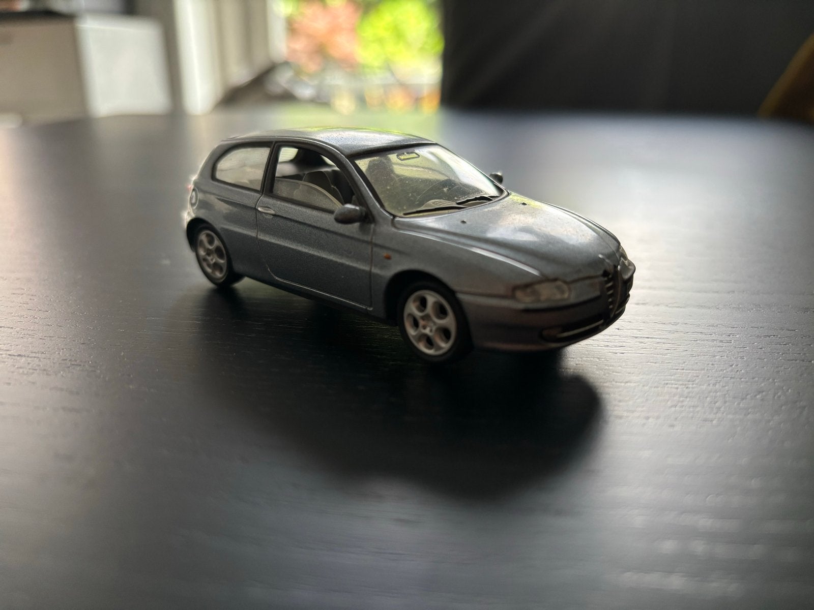 Solido Alfa Romeo 147 modelauto uit vitrine, Ophalen of Verzenden, Gebruikt, Auto, Solido