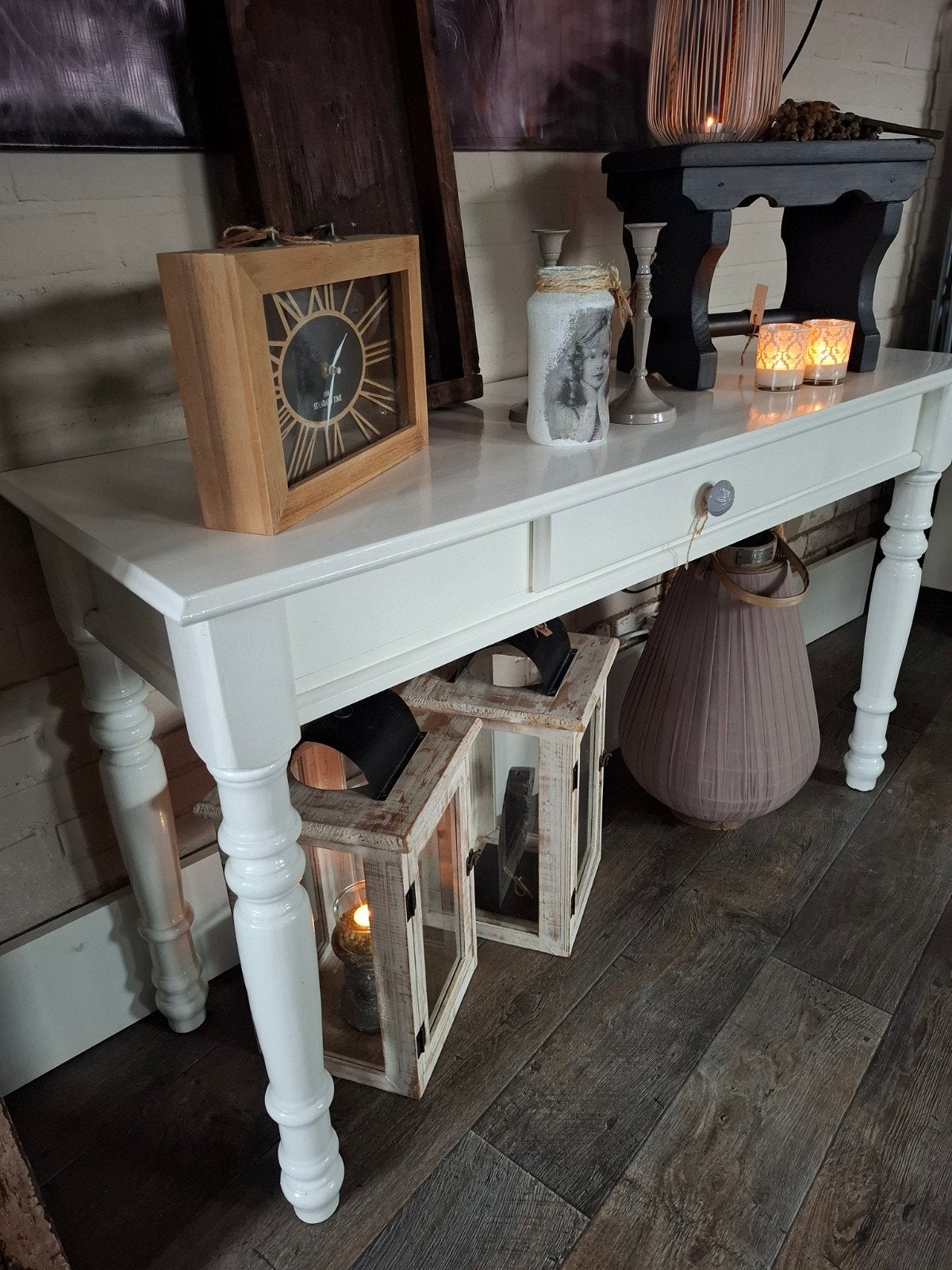 Landelijk brocant sidetable recent opgeknapt, in de sale, Huis en Inrichting, Tafels | Sidetables, Ophalen, 100 tot 150 cm, Zo goed als nieuw