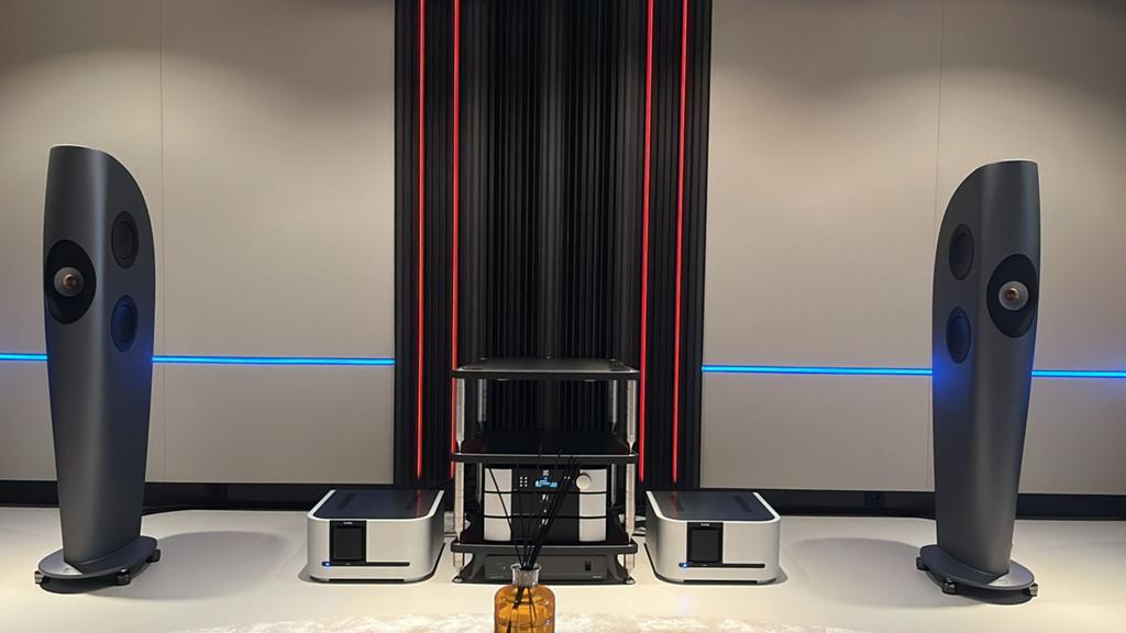 Classe CA-M600 monoblokken, Ophalen, Zo goed als nieuw, 120 watt of meer, Overige merken